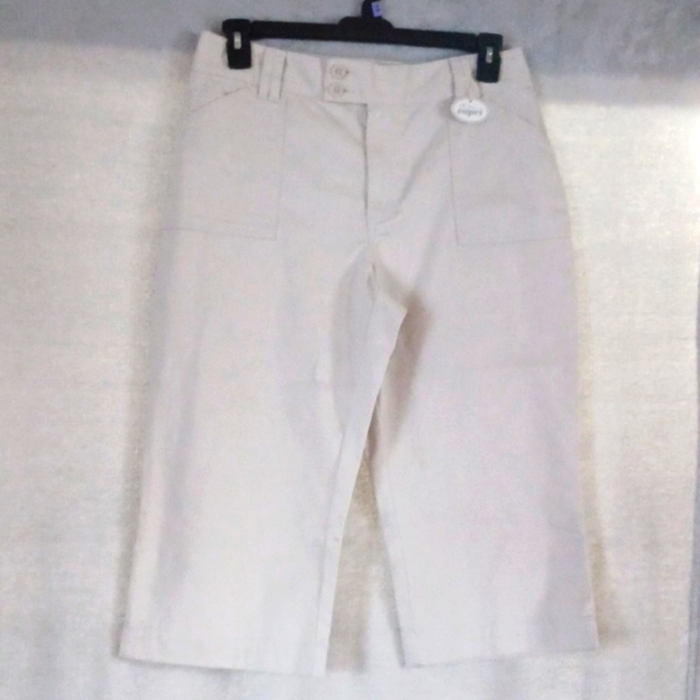 Sonoma  Women Life & Style Stretch Capri Pants: Stone Misses Size 12 Wide Leg.